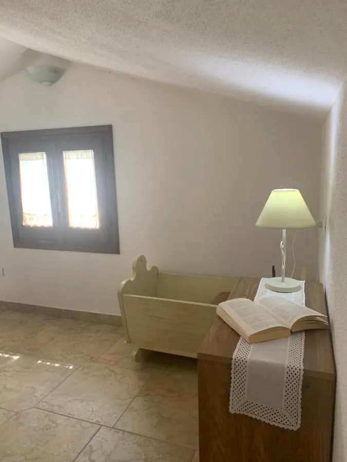 בית כפרי בית הארחה אורוסיי 	Casa Nerelie'S איטליה