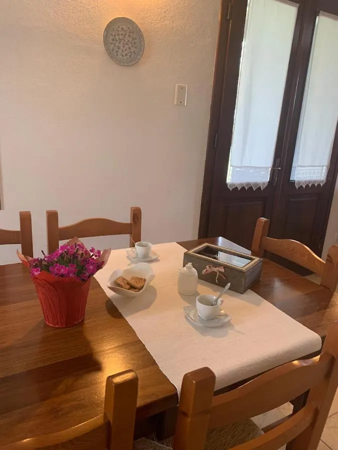 בית הארחה אורוסיי 	Casa Nerelie'S