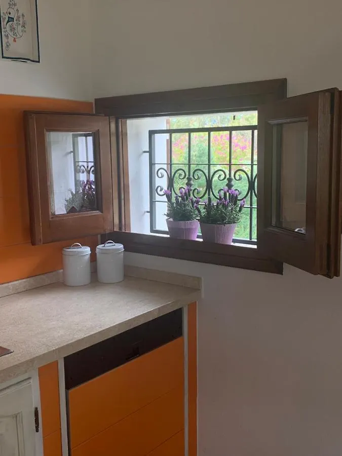 בית כפרי בית הארחה אורוסיי 	Casa Nerelie'S