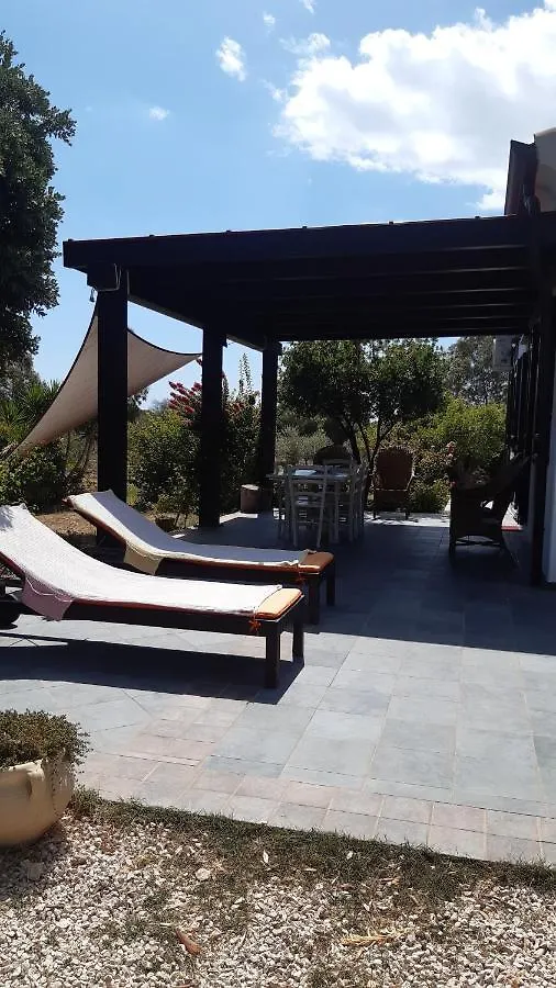 בית כפרי בית הארחה אורוסיי 	Casa Nerelie'S